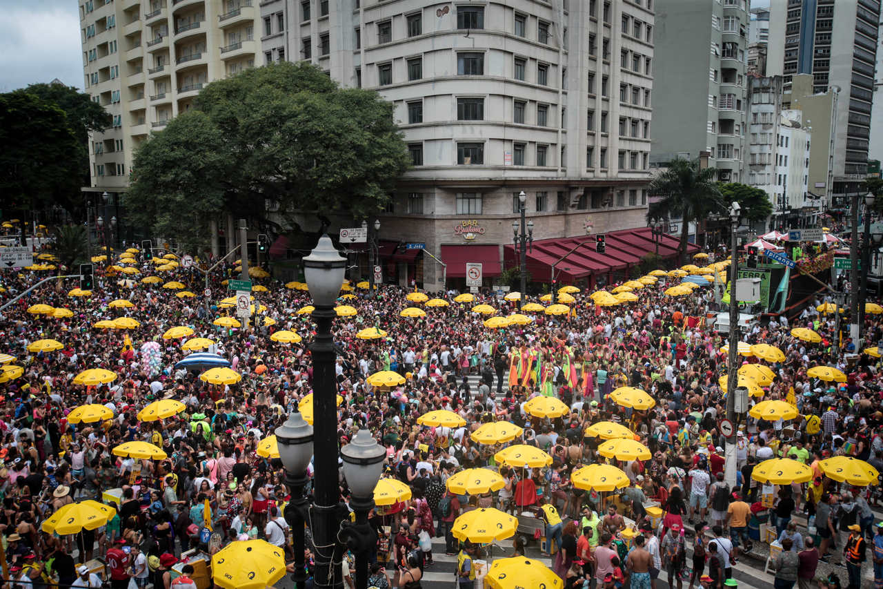 Prefeitura De S O Paulo Cancela Carnaval De Rua E Mant M Desfiles No