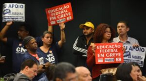 Universidades Federais recusam proposta do Governo e mais três instituições vão aderir à greve