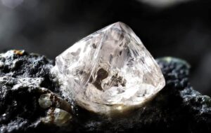 Inovação tecnológica permite criação de diamantes em alguns minutos