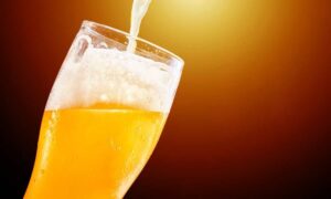 ‘Imposto do pecado’: governo tributará bebidas de acordo com teor alcoólico; entenda
