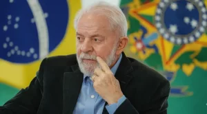 13 ministros de Lula desrespeitam prazo determinado em lei