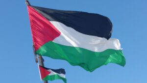Alunos fazem protesto pró-Palestina dentro de famosa universidade dos EUA; VEJA VÍDEO