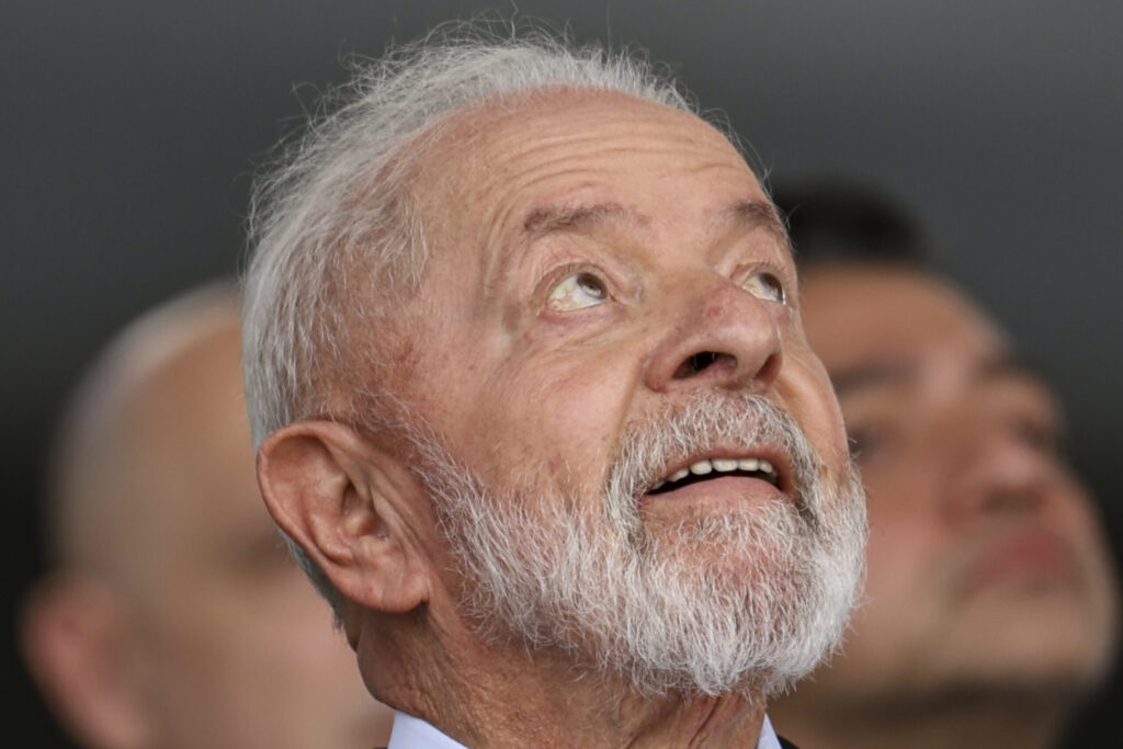Desaprovação a Lula vai a 70,7% no Centro-Oeste e a 60,8% no Sudeste 1