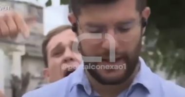 VÍDEO: Homem interrompe reportagem ao vivo para dizer que a Globo ‘é uma merda’; veja 1