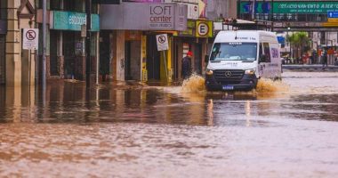 7536a3bd-inundacao-extrema-atinge-ruas-do-centro-de-porto-alegre-foto-giulian-serafim-pmpa-1.jpg