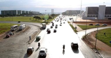 carros-Denio-Simoes-Agencia-Brasilia.jpg